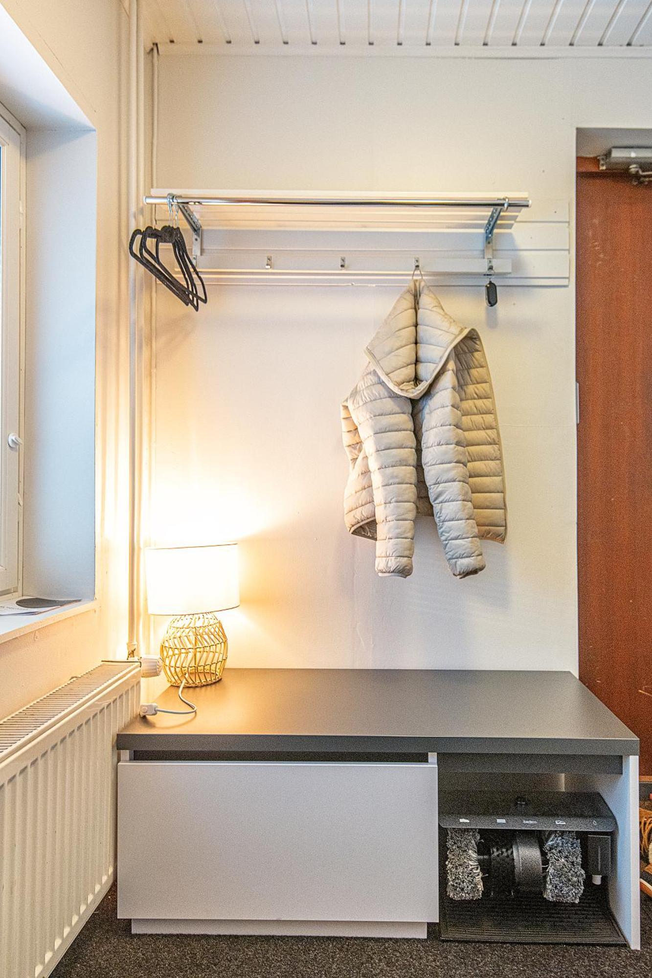 Relax & Recharge - A Unique Suite With A Touch Of Luxury - Hot Tub And Sauna Inspired Decor #Not A Real Sauna# Easy City Access - Direct Train 15 Min To City 赫尔辛基 外观 照片