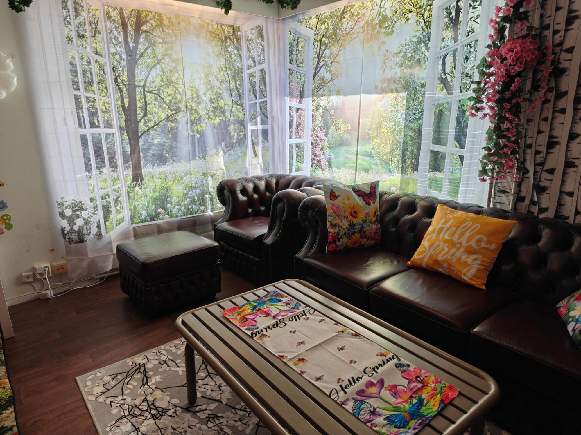 Relax & Recharge - A Unique Suite With A Touch Of Luxury - Hot Tub And Sauna Inspired Decor #Not A Real Sauna# Easy City Access - Direct Train 15 Min To City 赫尔辛基 外观 照片